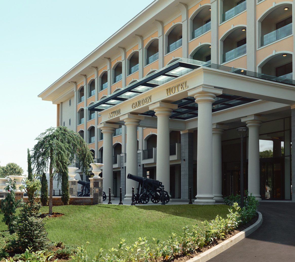 Astor Garden Hotel