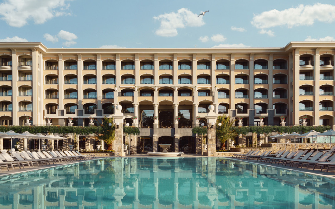 Astor Garden Hotel